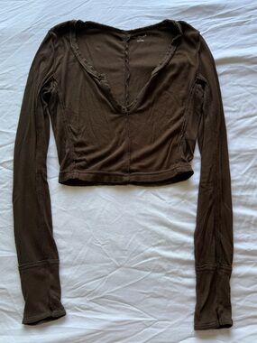 Out From Under Women’s Deep V Cropped Distressed Long Sleeve Top Brown Sz. M